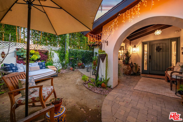 4635 Bellflower Avenue photo 4