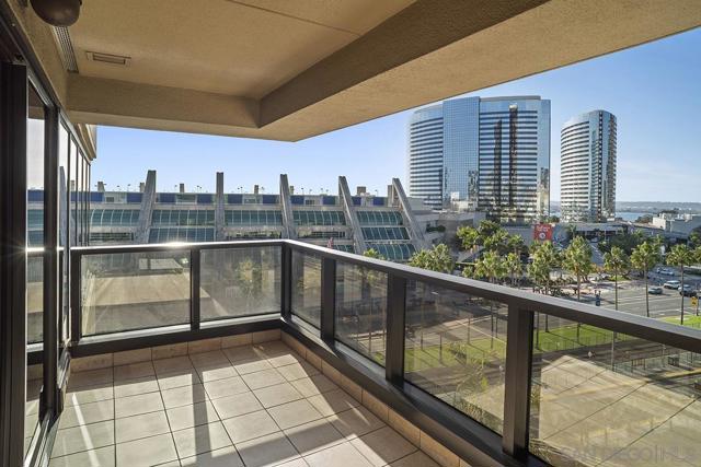 Image 8 of 38 For 200 Harbor Drive  803