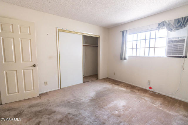 2517 Harriman Lane, Redondo Beach CA: https://media.crmls.org/mediaz/d2710fac-efba-4551-95c4-fdb46036c817.jpg