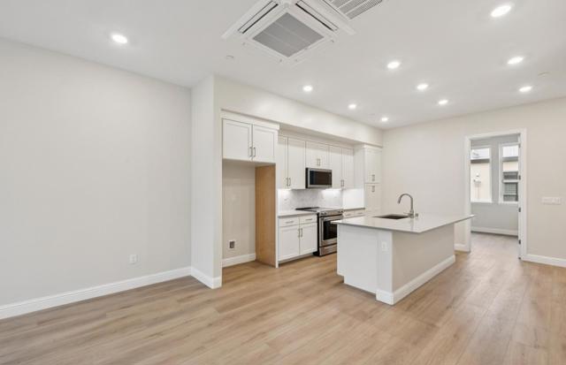 2449 Willow Way, San Mateo CA: https://media.crmls.org/mediaz/d271aeb0-2851-4251-b57c-e0244b5f5b34.jpg