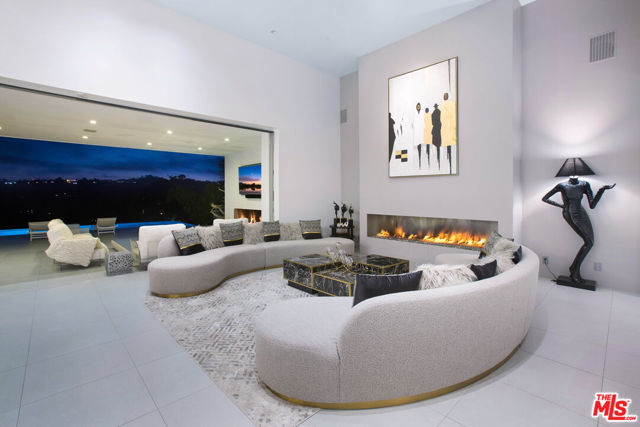 2791 Ellison Drive, Beverly Hills CA: https://media.crmls.org/mediaz/d2722b7f-42fe-4bff-a692-ae4a6b7009ae.jpg