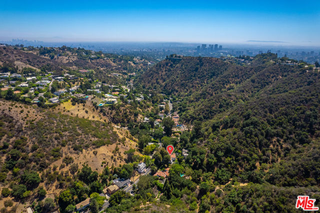 1807 Benedict Canyon Drive, Beverly Hills, California 90210, 4 Bedrooms Bedrooms, ,3 BathroomsBathrooms,Single Family Residence,For Sale,Benedict Canyon,25501921