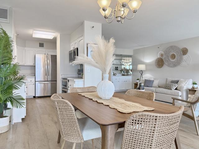 Detail Gallery Image 8 of 29 For 1820 Avenida Del Mundo #306,  Coronado,  CA 92118 - 1 Beds | 1/1 Baths