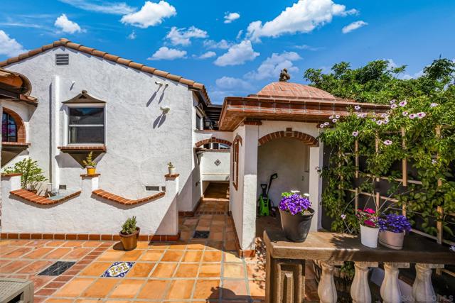 2541 Haller St, San Diego CA: https://media.crmls.org/mediaz/d2744511-d5c9-4785-ba02-0cd1aac9829d.jpg