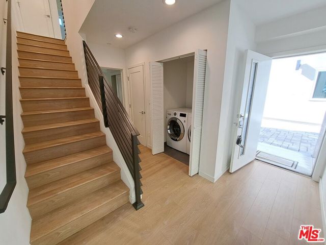  Commercial for Sale in Los Angeles, California