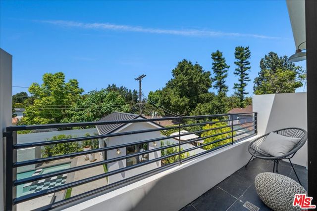 11317 Valley Spring Lane, Studio City, California 91602, 5 Bedrooms Bedrooms, ,6 BathroomsBathrooms,Single Family Residence,For Sale,Valley Spring,24404633