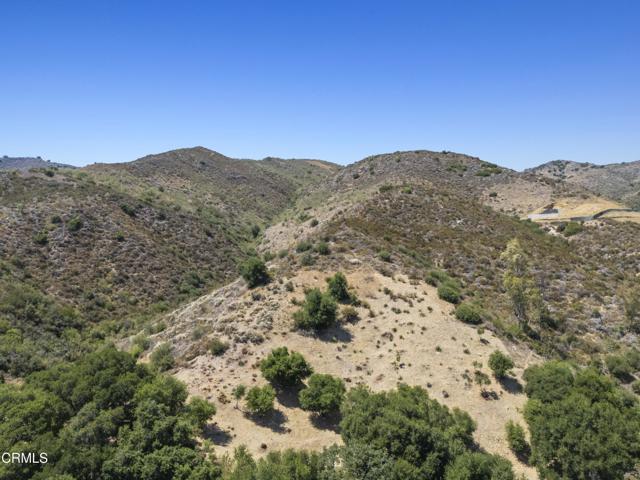 2547 Stokes Canyon Road, Calabasas CA: https://media.crmls.org/mediaz/d277f345-bf8f-4a32-9fe5-15054adbabd3.jpg