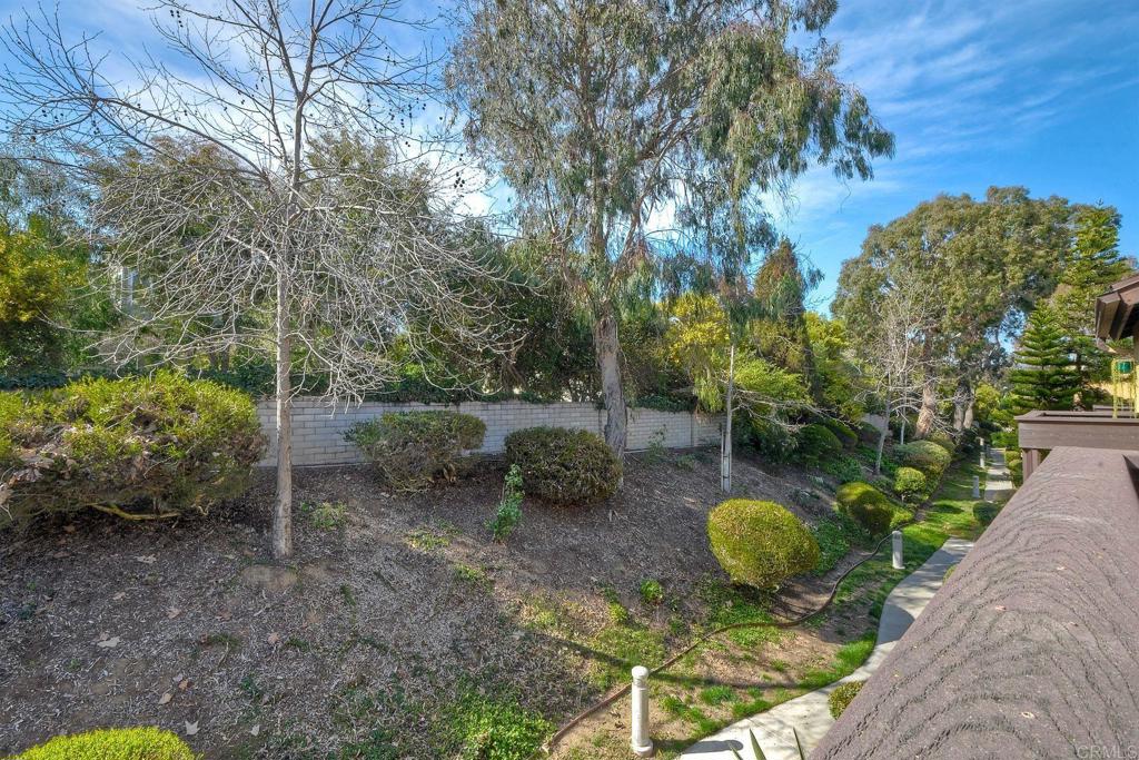 1680 N Coast Highway 101 27