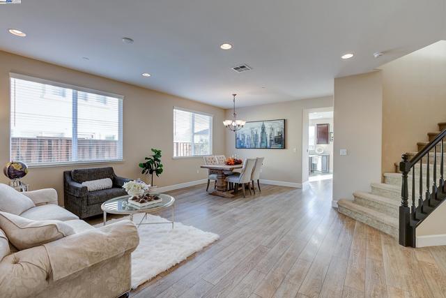 Image 7 of 60 For 2394 Amantea Way