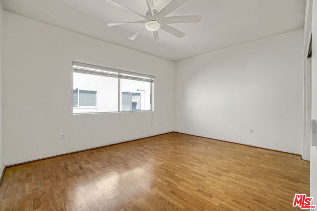 5534 Sylmar Avenue, Sherman Oaks CA: https://media.crmls.org/mediaz/d27a5bab-5ada-4507-84aa-5efafb717396.jpg