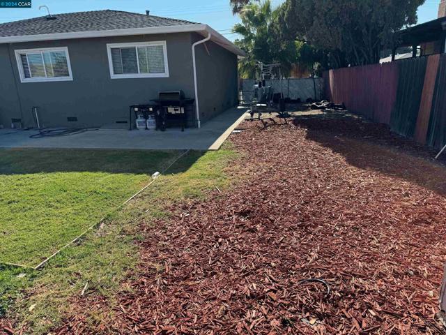 4304 Belle Dr, Antioch CA: https://media.crmls.org/mediaz/d27a781d-e4bc-43ee-b425-cb28be91cb15.jpg