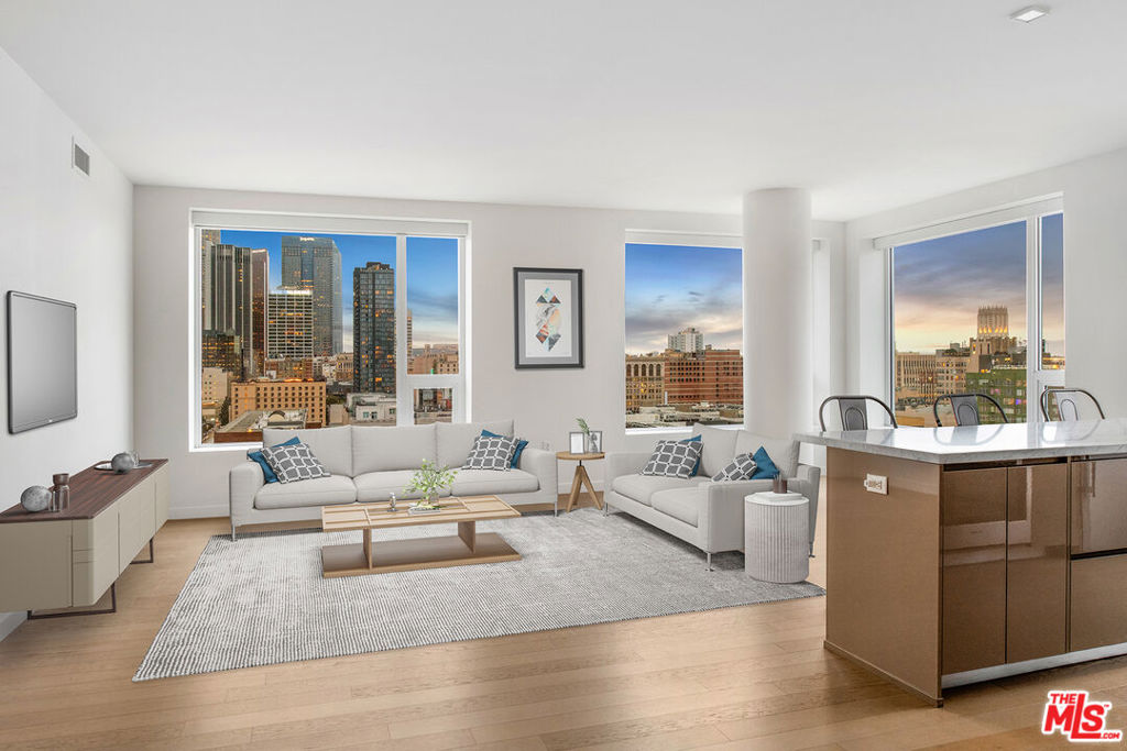 1050 S Grand Avenue 1610, Los Angeles, CA 90015