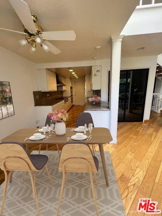 1629 Michael Lane, Pacific Palisades CA: https://media.crmls.org/mediaz/d27cac48-ecfd-4909-b3a2-f255c9087ea2.jpg