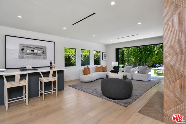 3221 Elvido Drive, Los Angeles CA: https://media.crmls.org/mediaz/d27cdb41-f05a-4ee3-bb08-164c6160467e.jpg