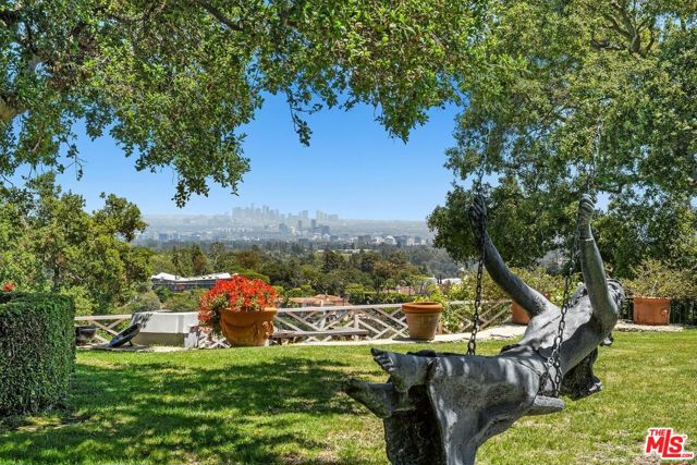 11080 Chalon Road, Los Angeles CA: https://media.crmls.org/mediaz/d27df601-15e7-47d5-8192-50d5dd4f46f6.jpg