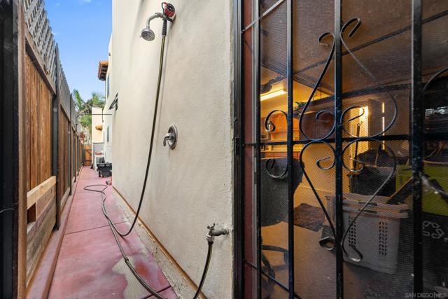 4685 Long Branch Ave, San Diego CA: https://media.crmls.org/mediaz/d27f84f7-13b8-4a37-a76b-caee1b4de2d9.jpg