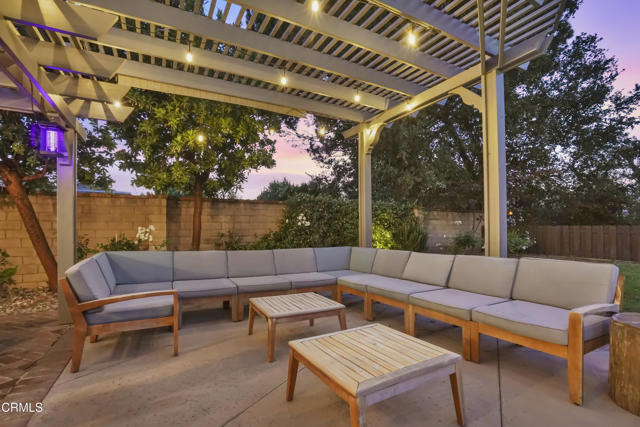 18845 Braemore Road, Porter Ranch CA: https://media.crmls.org/mediaz/d280829c-0df7-42d3-8697-6f9ceaf81ff6.jpg