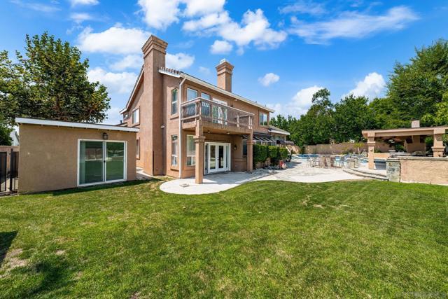 14058 Pearson CT, Rancho Cucamonga CA: https://media.crmls.org/mediaz/d2812fdf-b8e1-4505-821d-e6803d2e53f6.jpg