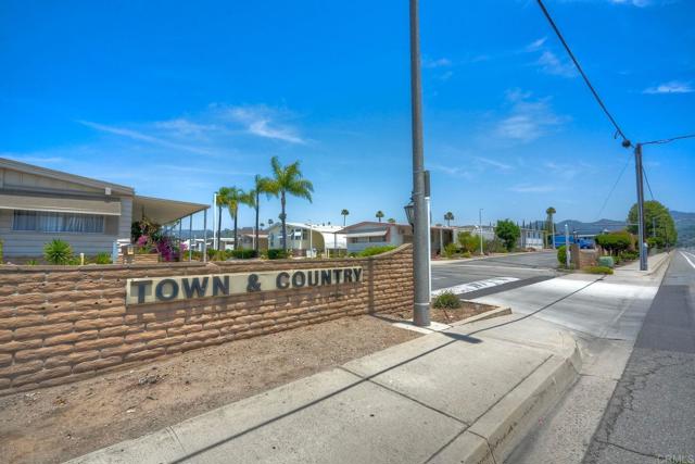 2280 E Valley Parkway, Escondido CA: https://media.crmls.org/mediaz/d28270c6-6f59-43ea-990c-1ec71ce0bb34.jpg
