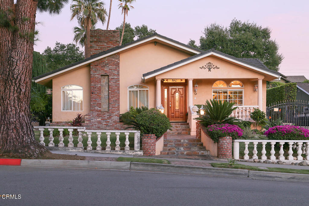 426 N Canyon Boulevard