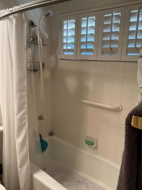 73133 Skyward Way, Palm Desert CA: https://media.crmls.org/mediaz/d282e4ac-4696-404a-9d4e-46ead4e658c5.jpg