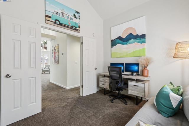 974 Clinton Pl, Pleasanton CA: https://media.crmls.org/mediaz/d282ecd1-7d60-4604-87c1-e3138dc2de0e.jpg