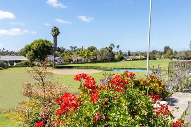 1054 La Sombra Drive, San Marcos CA: https://media.crmls.org/mediaz/d282eec1-a2a3-4430-84e5-68243d438e0f.jpg