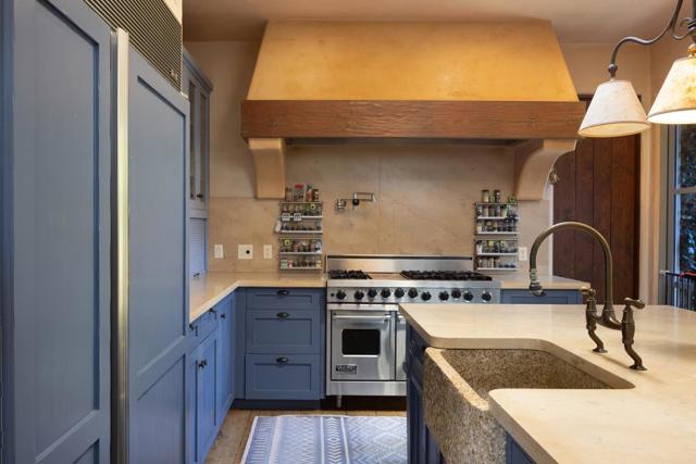 3200 Red Wolf Drive, Carmel CA: https://media.crmls.org/mediaz/d283327b-c5f6-447e-a5f1-71e1b761387a.jpg