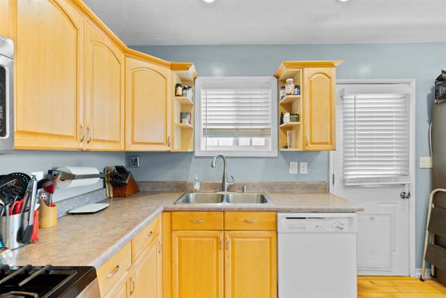 8626 Prospect Avenue, Santee CA: https://media.crmls.org/mediaz/d2858282-c57f-4194-8354-ee0eac2b0704.jpg