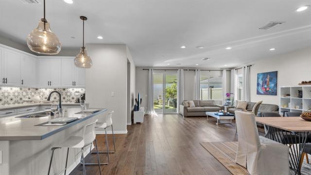 Detail Gallery Image 2 of 28 For 30491 De Caron St, Murrieta,  CA 92563 - 4 Beds | 2 Baths