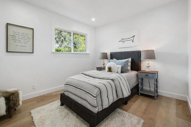 Image 23 of 39 For 954 Alla Avenue