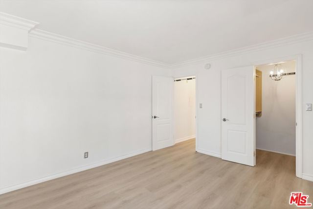 1125 Pico Boulevard, Santa Monica CA: https://media.crmls.org/mediaz/d287962a-9302-4425-96ec-50e9b6078167.jpg