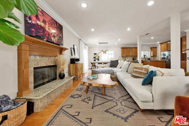 2104 Clark Lane, Redondo Beach CA: https://media.crmls.org/mediaz/d28805de-285a-461a-bba8-74db0b6740e7.jpg