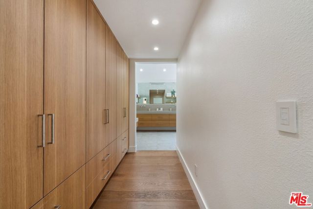 23180 Park Blanco, Calabasas CA: https://media.crmls.org/mediaz/d2892a4e-4a96-4fe5-ba4f-9e8406ba2cf7.jpg