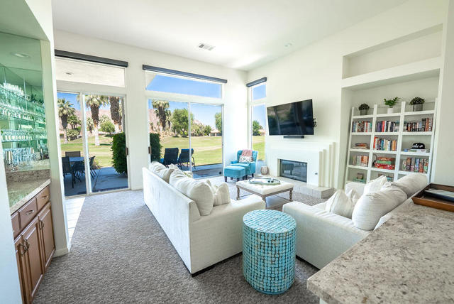 55235 Laurel, La Quinta CA: https://media.crmls.org/mediaz/d28a3979-1b7e-4c99-b9e9-d92b20b8139c.jpg