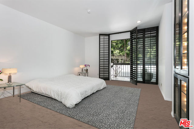 9033 Vista Grande Street, West Hollywood CA: https://media.crmls.org/mediaz/d28a43ee-784d-4f7c-bd69-6652c161a8dc.jpg