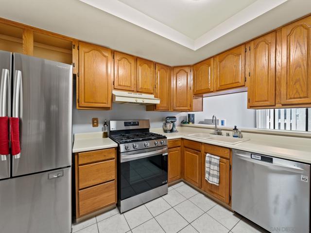 1138 Via Loma Vista, El Cajon CA: https://media.crmls.org/mediaz/d28b8551-bd58-493a-bc43-fc1b4408ccbf.jpg