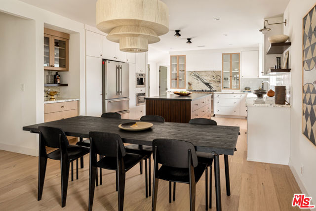 7609 Alverstone Avenue, Los Angeles CA: https://media.crmls.org/mediaz/d28d1209-b38e-44be-a487-c4eecda181bb.jpg