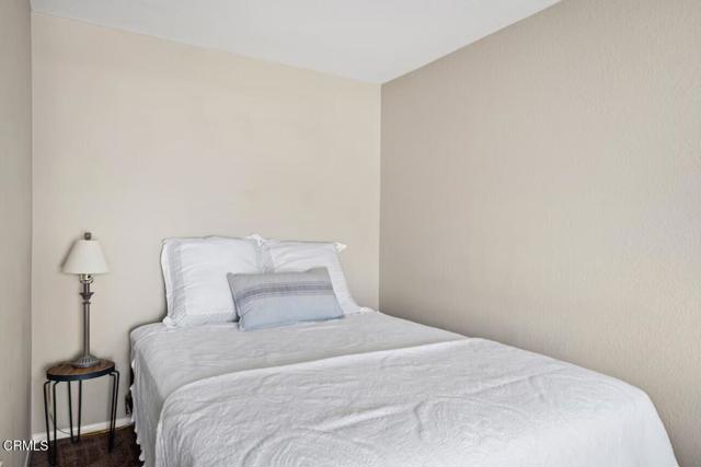 Detail Gallery Image 20 of 31 For 1121 Pittsfield Ln, Ventura,  CA 93001 - 3 Beds | 3 Baths