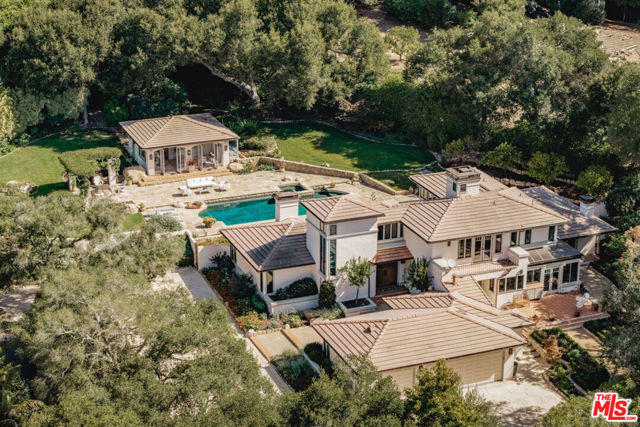 840 Ivy Lane, Montecito CA: https://media.crmls.org/mediaz/d28d9ae8-dc50-4a26-995c-1eb01d72dbbb.jpg