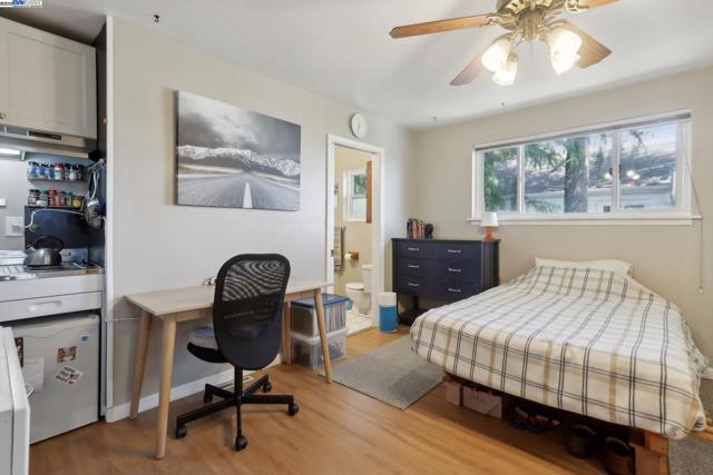 1101 Palm Avenue, Martinez CA: https://media.crmls.org/mediaz/d28eb1fd-0292-497b-80d9-dbfcc778e89a.jpg