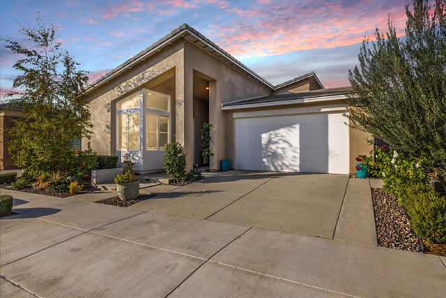 1514 Overpark Lane, Beaumont CA: https://media.crmls.org/mediaz/d28f4873-a024-4047-8d3b-f738ffb31aa4.jpg