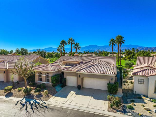 81347 Camino Sevilla, Indio CA: https://media.crmls.org/mediaz/d290c811-4844-48c4-b101-32db7d68ad5c.jpg