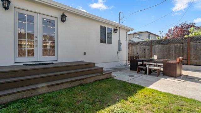 47 Greenwood Drive, South San Francisco CA: https://media.crmls.org/mediaz/d290deeb-6e53-4031-aaae-c320310b7d4f.jpg