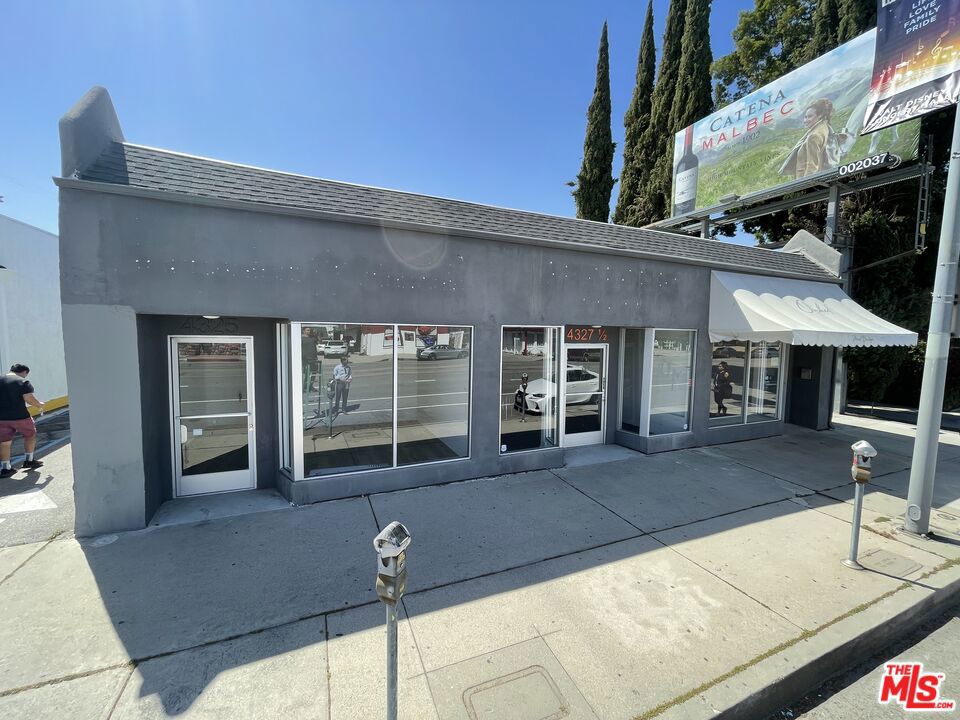 4325 Woodman Avenue, Sherman Oaks, CA 91423
