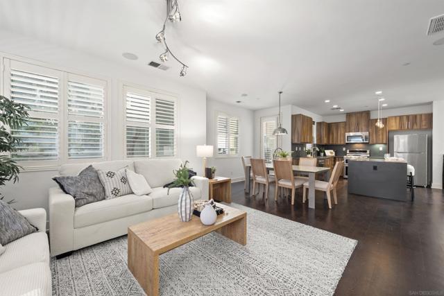 7853 Inception Way, San Diego CA: https://media.crmls.org/mediaz/d293287b-6a92-4dbe-8f5a-e0d9b8e83572.jpg
