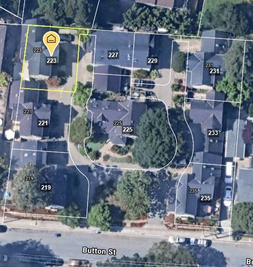 223 Button Street, Santa Cruz CA: https://media.crmls.org/mediaz/d2938284-e397-471b-b482-d01cd7dd1572.jpg