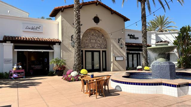 2003 Costa Del Mar Rd, Carlsbad CA: https://media.crmls.org/mediaz/d2944190-f5d8-423b-aaaa-4cf1a50ae7c2.jpg