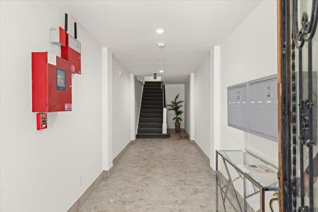 Image 2 of 19 For 3548 Pierce Street