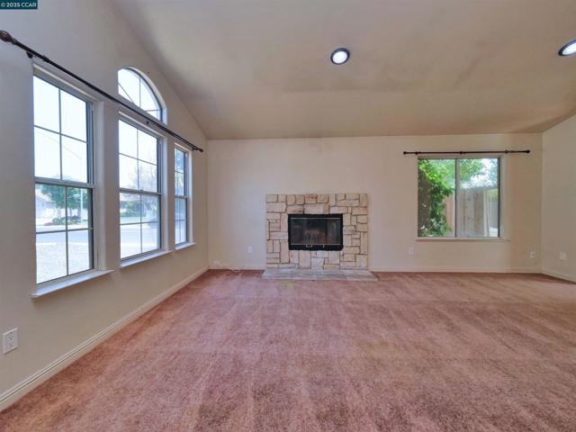 4300 Cannington Lane, Salida CA: https://media.crmls.org/mediaz/d294b7b2-a814-4db0-8988-946564f07a0e.jpg